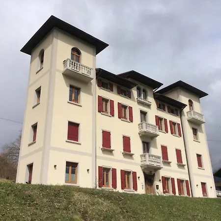Apartament Al Castel In Lozzo Di Cadore *